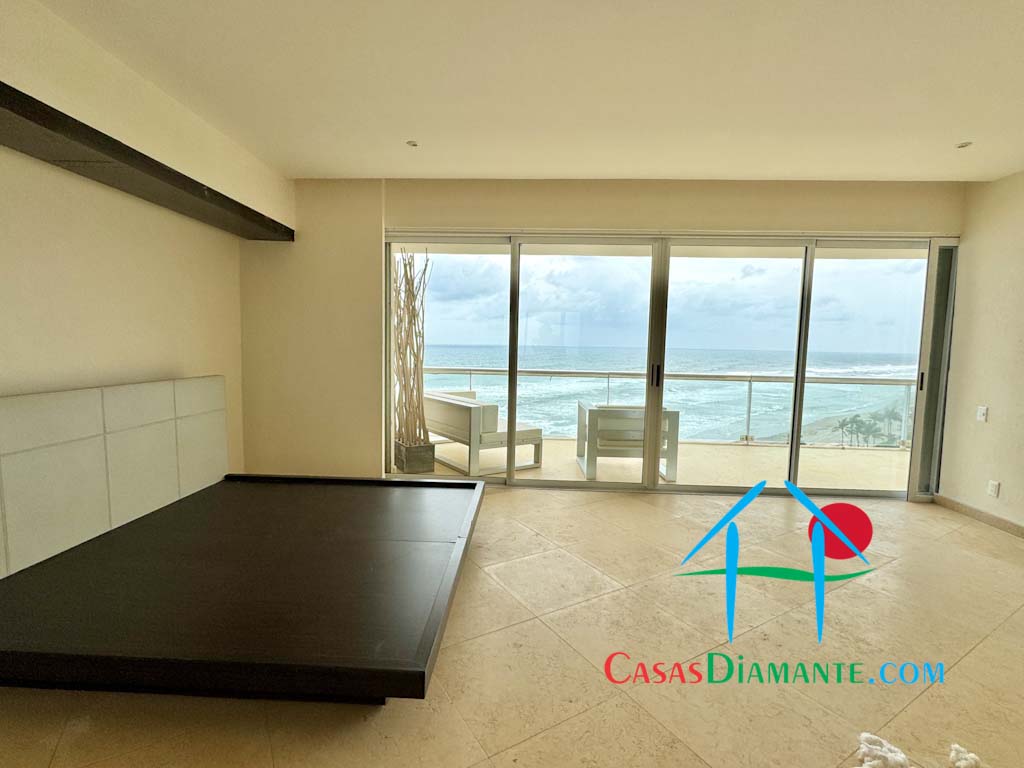 Playamar Tres Cantos T2 802 - Recámara principal 2